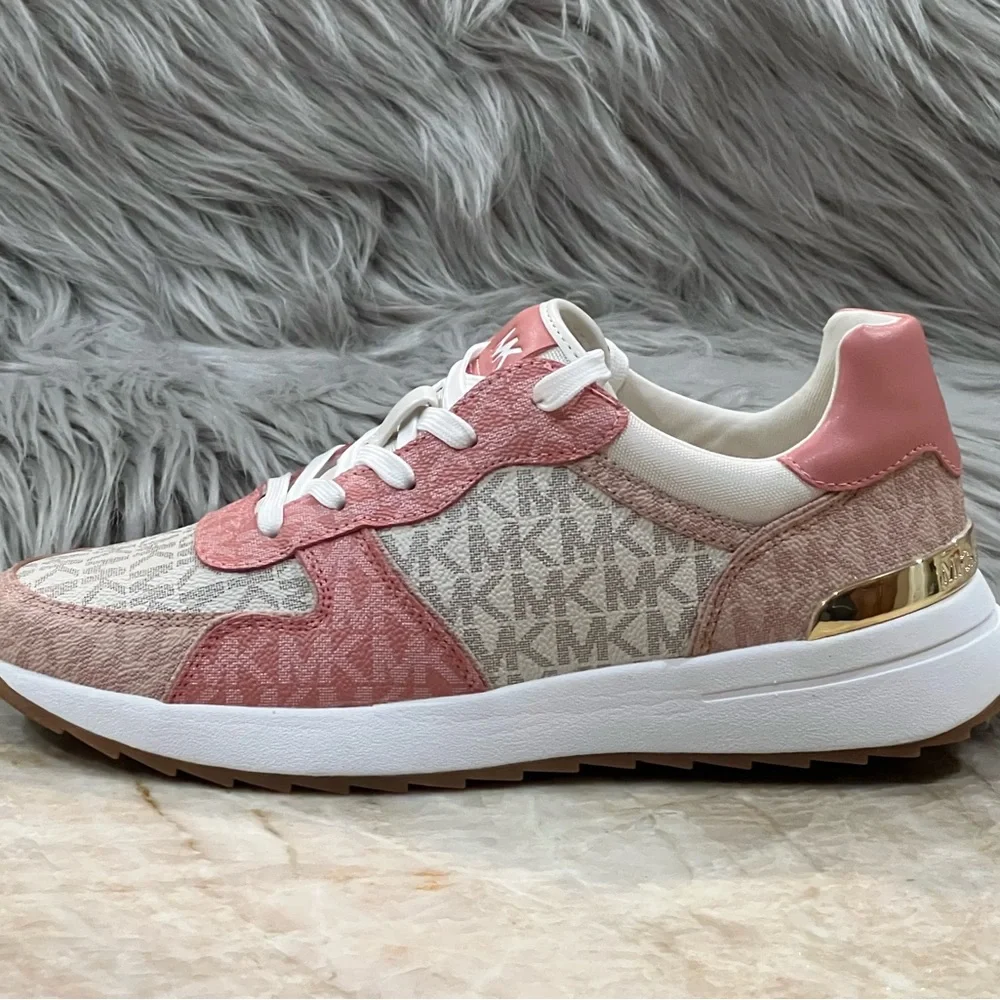 Michael Kors Logo Lace-Up Sneakers - Picture 3 of 17